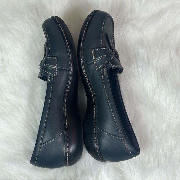 Clarks Black Loafers with Tassel Detail - Picture 5 of 9